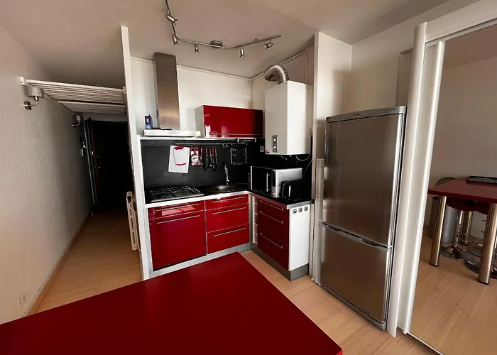 Face Avec Balcon, Proche Commerces Et - Fr-1-197-164 *